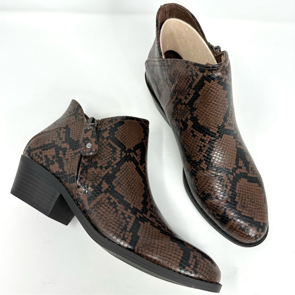 SO Angelfish Women's Brown Snake Ankle Boots - Picture 4 of 15